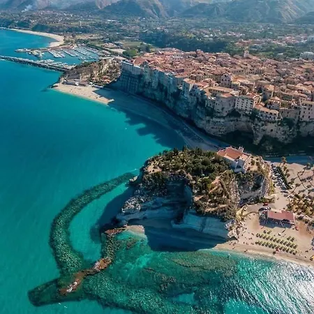 Appartamento Gaia A Tropea Apartment *